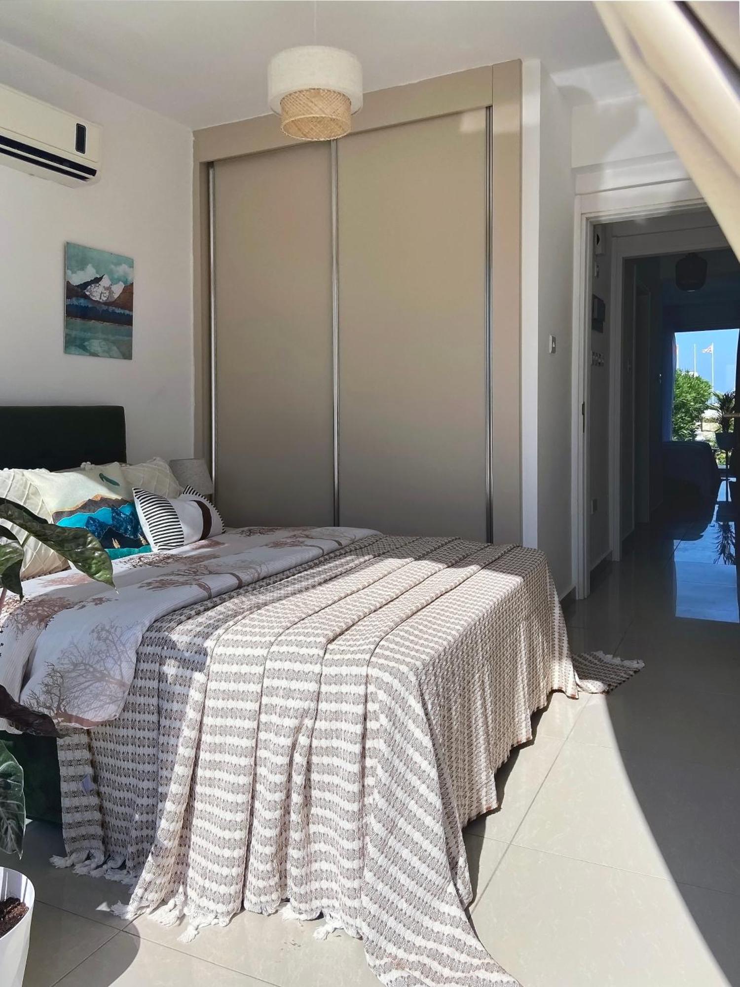 Spacious Three-Bedroom Apartment With Sea View A4 ลาปิโทส ภายนอก รูปภาพ