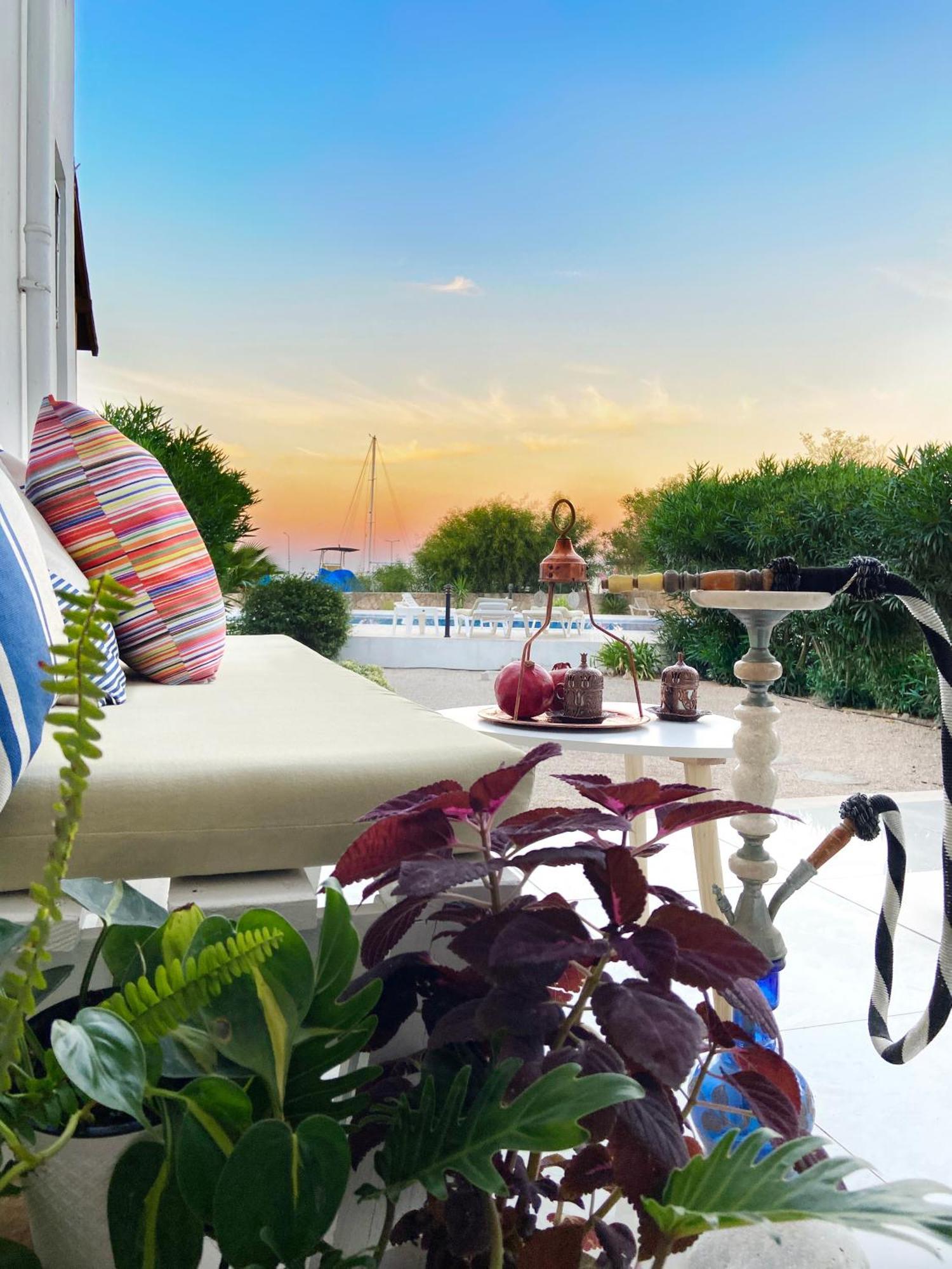 Spacious Three-Bedroom Apartment With Sea View A4 ลาปิโทส ภายนอก รูปภาพ