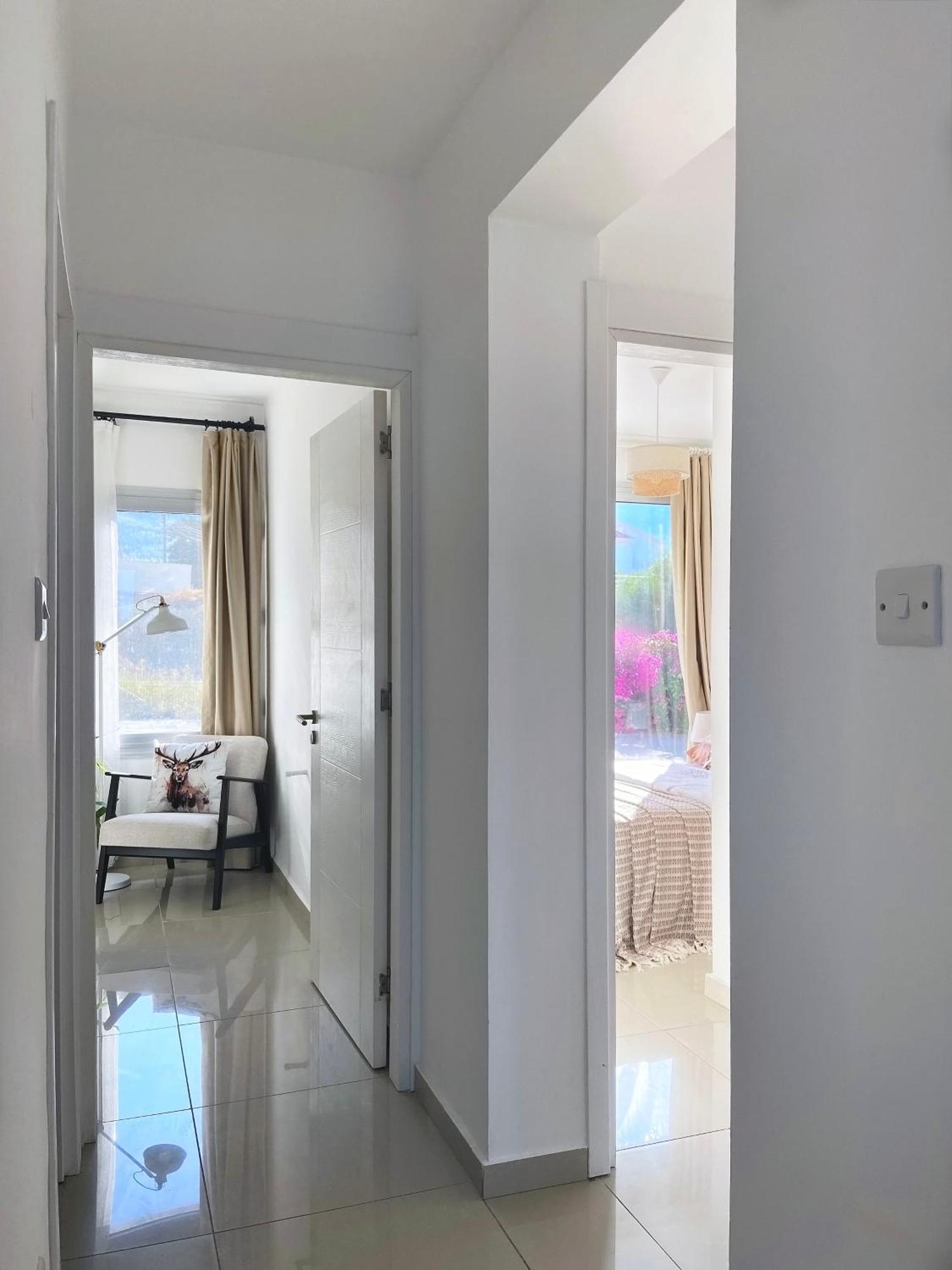 Spacious Three-Bedroom Apartment With Sea View A4 ลาปิโทส ภายนอก รูปภาพ